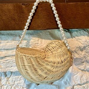 NWT Haute Hippie seashell shaped bag with pearl handle